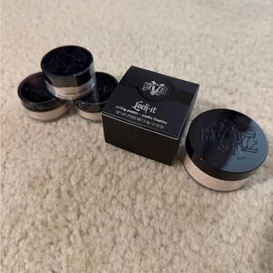 Kat Von D Lock-It Setting Powder in Black and Cream